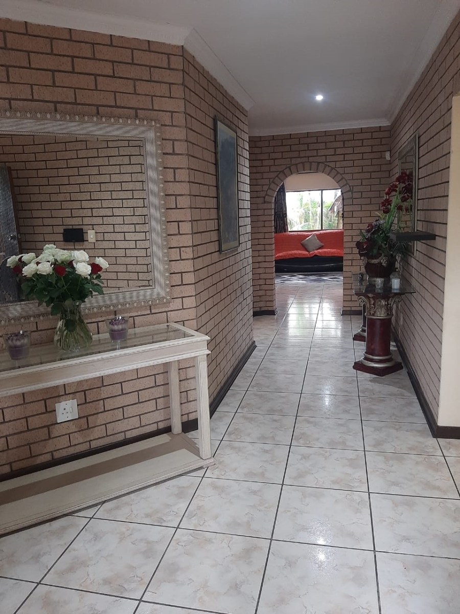 4 Bedroom Property for Sale in Beacon Bay Eastern Cape